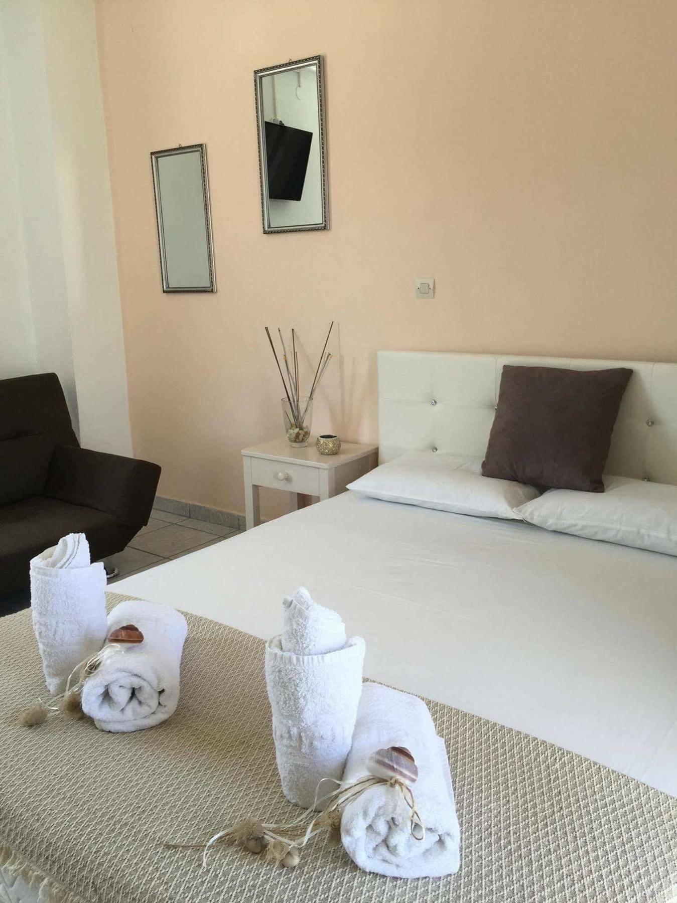 Zante Flower Studios & Apartments Аликанас Екстериор снимка